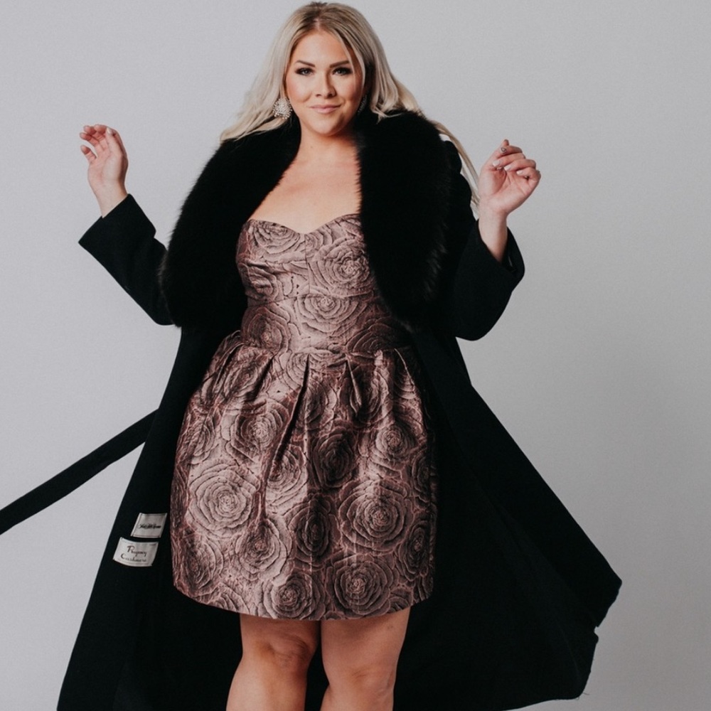 Hutch Floral Strapless Mauve and Black Dress - Picture 6 of 6